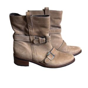 Cole Haan Alix moto boots Tan nubuck pebbled leather Size 8